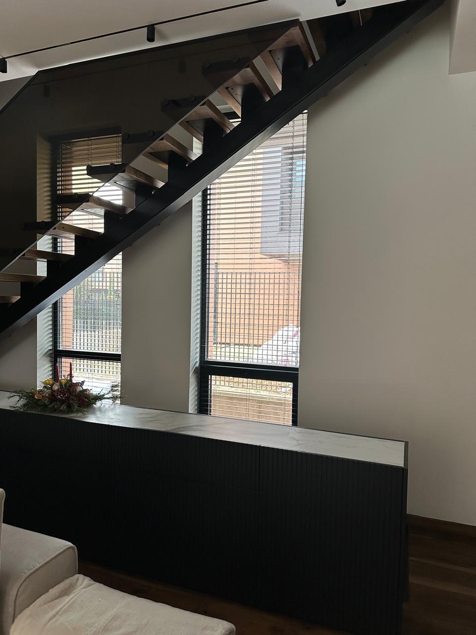 Anoria, kompania më e mirë në Shqipëri për grila, parket, tapete, mokete dhe perde